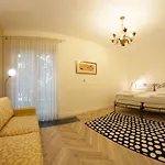 Yourplace Biskupia Old Town *