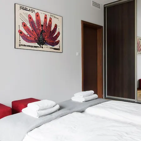 Yourplace Biskupia Old Town Апартаменты