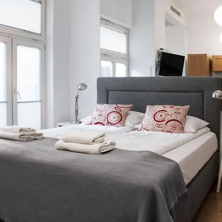 Yourplace Biskupia Old Town Апартаменты *