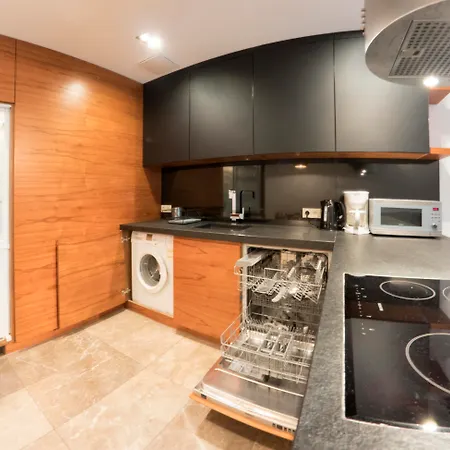 Yourplace Biskupia Old Town Апартаменты *