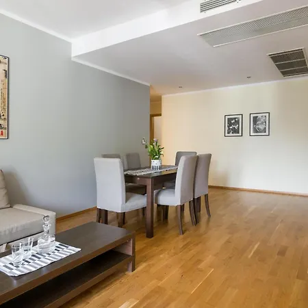 Апартаменты Yourplace Biskupia Old Town