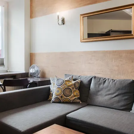Апартаменты Yourplace Biskupia Old Town *