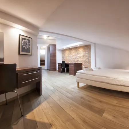 Апартаменты Yourplace Biskupia Old Town *