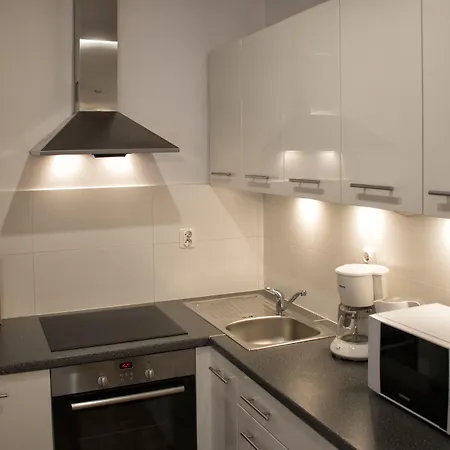 Апартаменты Yourplace Biskupia Old Town