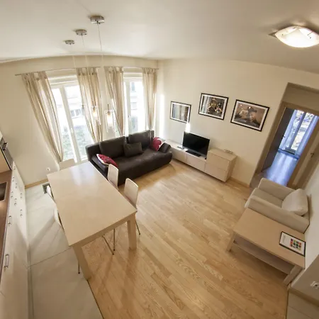 Апартаменты Yourplace Biskupia Old Town *