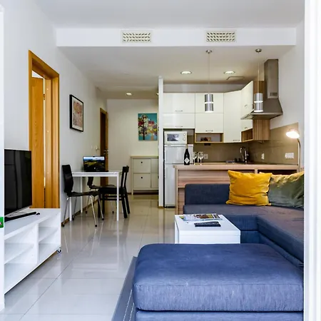 Yourplace Biskupia Old Town Apartment *