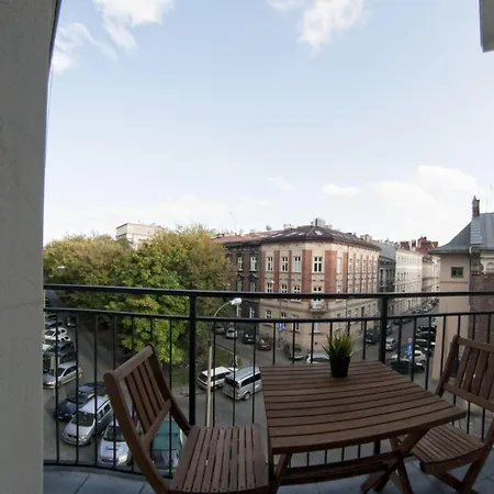 Yourplace Biskupia Old Town Apartmán *