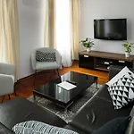 Yourplace Biskupia Old Town Апартаменты