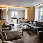Yourplace Biskupia Old Town Апартаменты